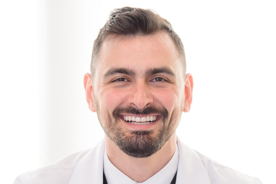Dr. Cristiano Leão Pires